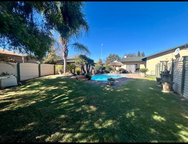 3 BEDROOM HOUSE FOR SALE IN VANDERBIJLPARK SE 1